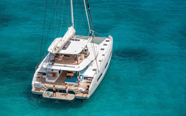 Fountaine Pajot FP 44 Quatuor - Yacht Charter Caribbean