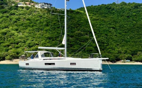 Oceanis 51.1 - Yacht Charter Caribbean